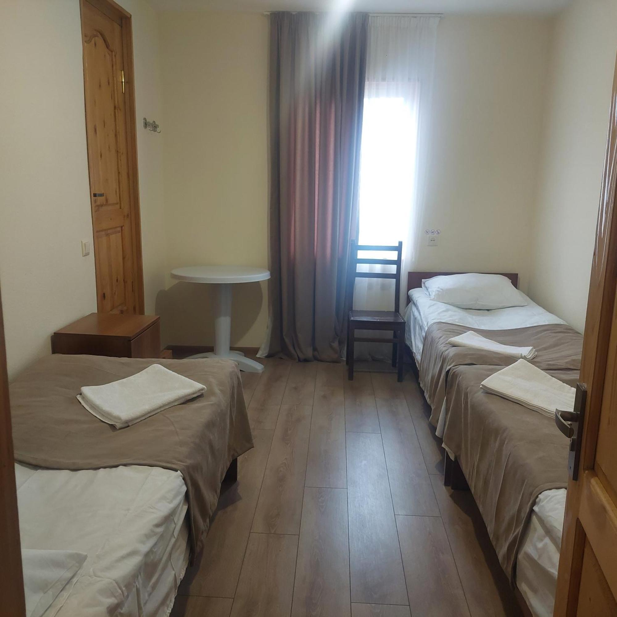 Guest House Tsasne Omalo Esterno foto